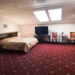 Royal Modlin 4*