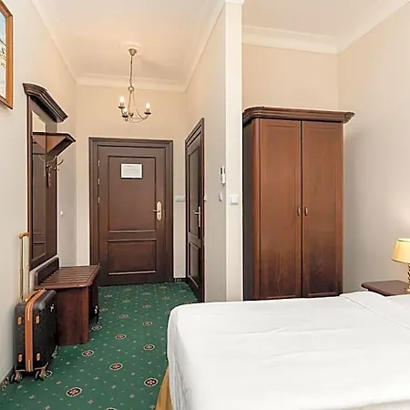 Hotel Royal Modlin 4*