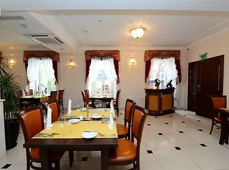 Royal Modlin Hotell 4*