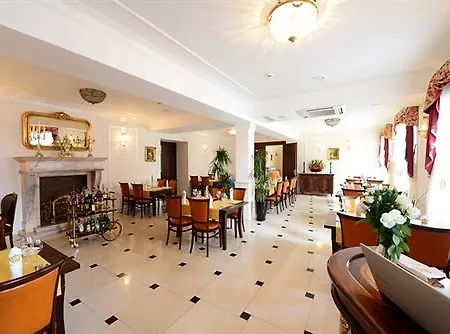 Royal Modlin Hotel